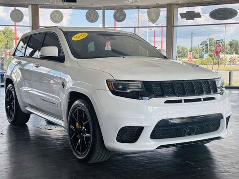 Used 2018 Jeep Grand Cherokee Trackhawk AWD/4WD image 4