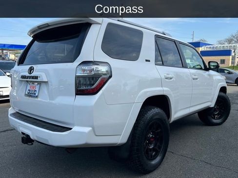 Used 2015 Toyota 4Runner SR5 Premium image 11