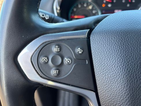 Used 2023 Chevrolet Traverse LT AWD/4WD image 22