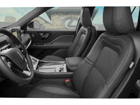 Used 2023 Lincoln Aviator Reserve w/ Elements Package Plus image 9