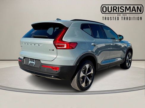 New 2026 Volvo XC40 B5 Plus w/ Protection Package Premier image 7