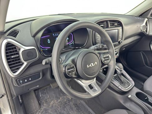 Used 2024 Kia Soul LX w/ Option Group 015 image 12