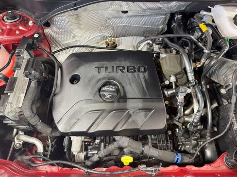 Used 2024 Buick Encore GX Sport Touring FWD image 29