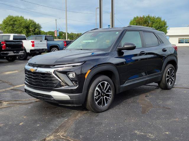 Used 2026 Chevrolet TrailBlazer LT w/ Convenience Package AWD/4WD image 4