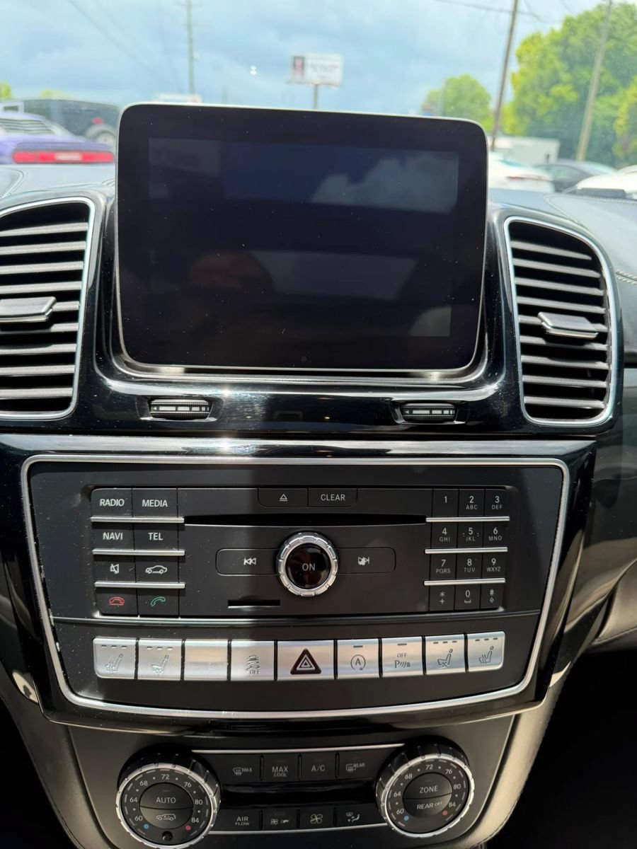 Used 2017 Mercedes-Benz GLS 550 4MATIC image 11