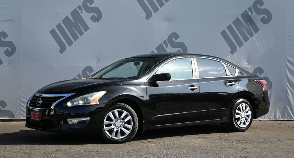 Used 2014 Nissan Altima 2.5 S FWD image 1