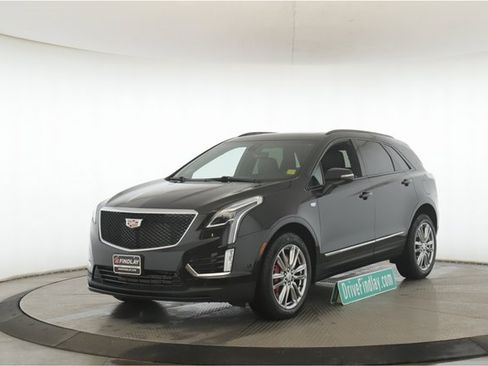 Used 2025 Cadillac XT5 Sportv image 10