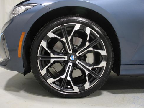 Certified 2025 BMW 330i xDrive Sedan w/ Premium Package image 24