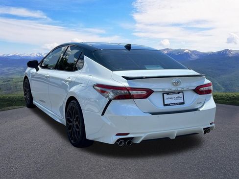 Used 2019 Toyota Camry XSE w/ Driver Assist Package FWD image 3