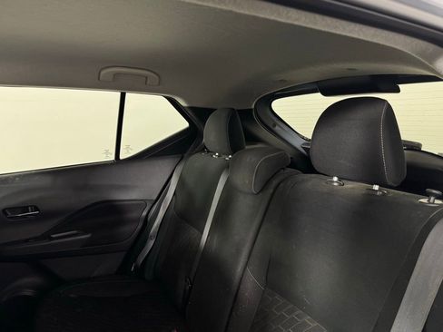 Used 2021 Nissan Kicks SV image 5