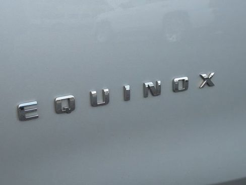 Used 2019 Chevrolet Equinox LT FWD image 30