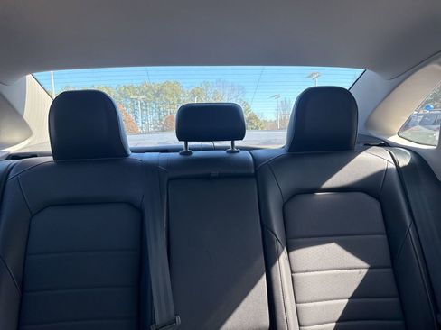 Used 2023 Volkswagen Jetta SE image 13