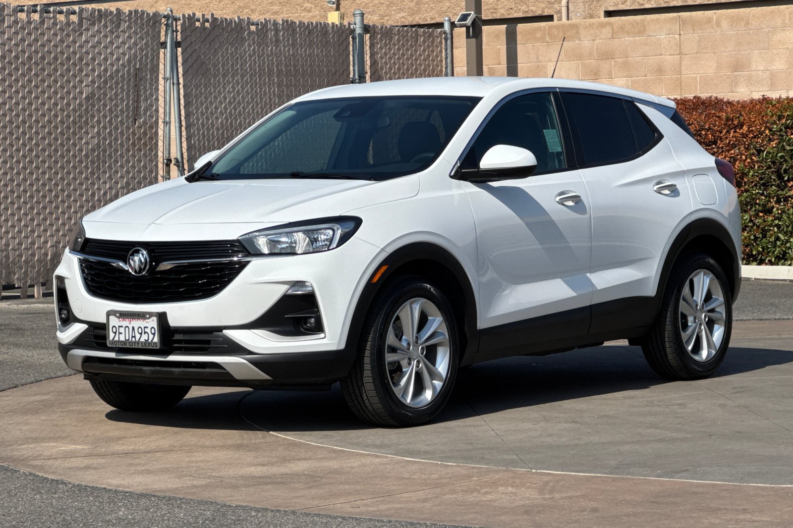 Used 2023 Buick Encore GX Preferred w/ Cold Weather Comfort Package FWD image 8