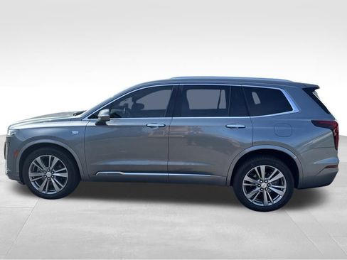 Used 2020 Cadillac XT6 Premium Luxury w/ LPO, Floor Liner Package AWD/4WD image 6