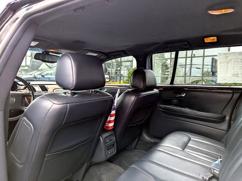 Used 2007 Cadillac DTS image 31