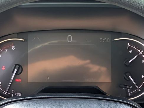 Used 2025 Toyota RAV4 XLE FWD image 21