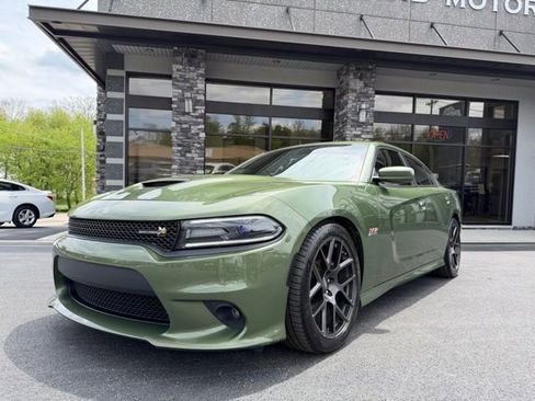 Used 2018 Dodge Charger R/T Scat Pack image 15
