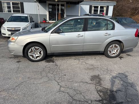 Used 2007 Chevrolet Malibu LS FWD image 19