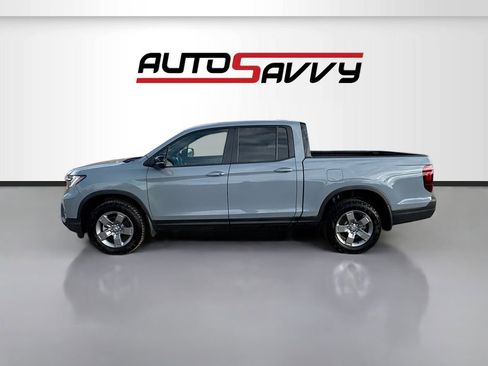 Used 2025 Honda Ridgeline TrailSport image 4