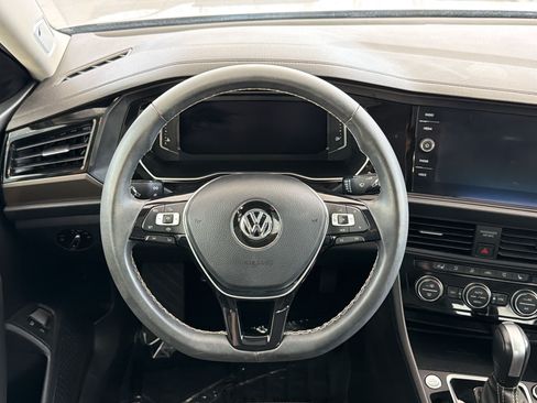 Used 2021 Volkswagen Jetta SEL Premium FWD image 16