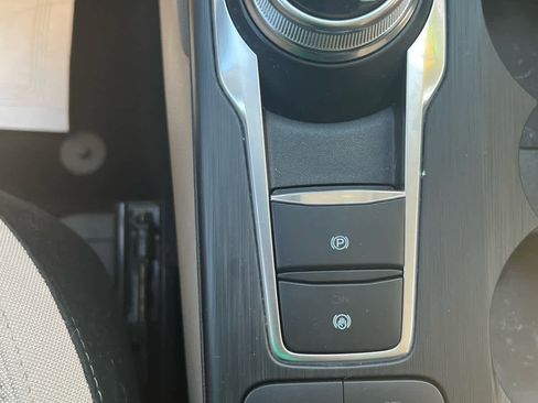 Used 2022 Ford Escape SE w/ Convenience Package image 33