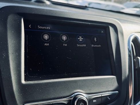 Used 2024 Chevrolet Equinox LS image 31