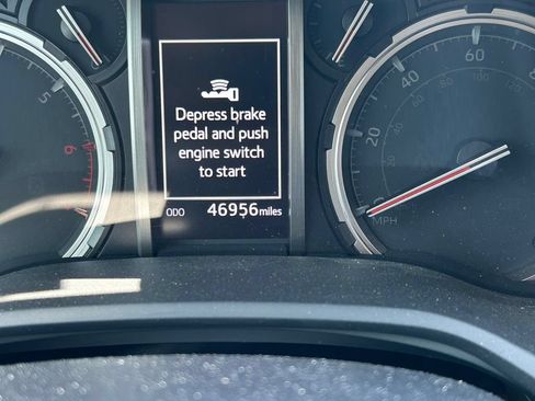 Used 2023 Toyota 4Runner Limited AWD/4WD image 38