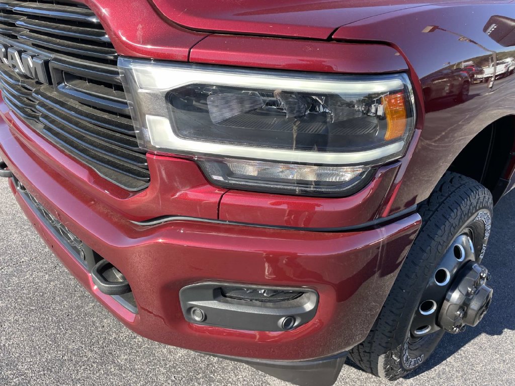 Used 2024 RAM 3500 Laramie w/ Night Edition AWD/4WD image 38