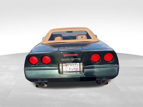 Used 1990 Chevrolet Corvette Convertible RWD image 4