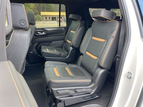 Used 2023 GMC Yukon XL AT4 image 24