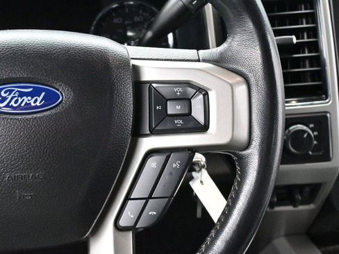 Used 2021 Ford F450 Lariat w/ Lariat Value Package image 18