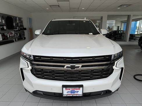 Used 2022 Chevrolet Suburban RST w/ Luxury Package AWD/4WD image 5