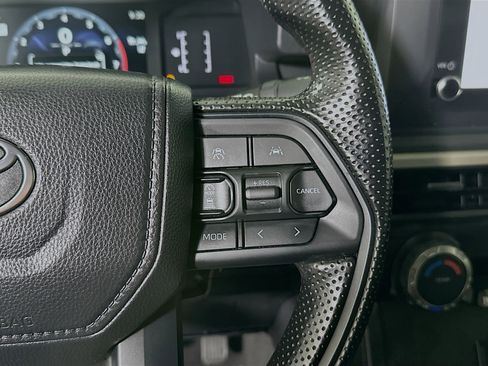 Used 2024 Toyota Tacoma SR image 17