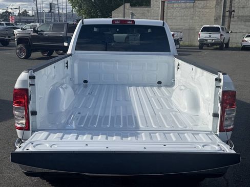 Used 2022 RAM 2500 Big Horn AWD/4WD image 24