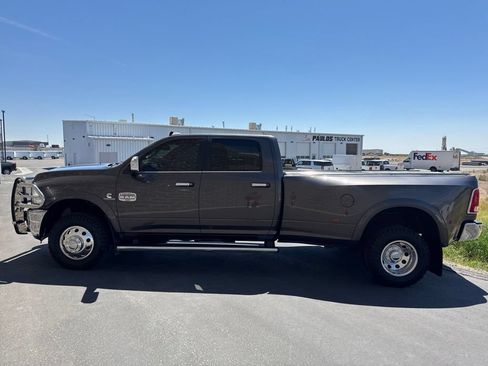 Used 2018 RAM 3500 Laramie Longhorn AWD/4WD image 6
