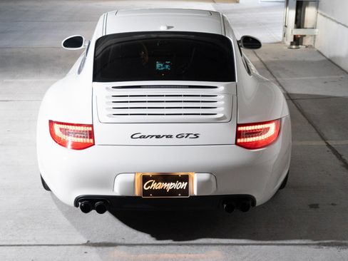 Used 2012 Porsche 911 Carrera GTS RWD image 10