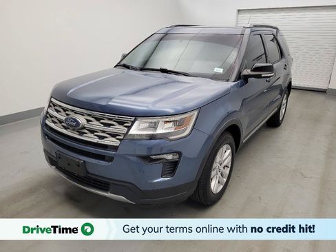 Used 2018 Ford Explorer XLT w/ Equipment Group 202A AWD/4WD image 1