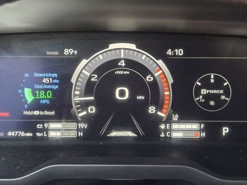 Used 2024 Toyota Tundra Limited w/ Power Package AWD/4WD image 14