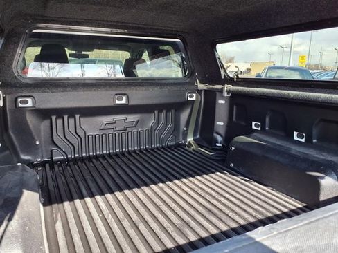 Used 2020 Chevrolet Silverado 1500 Custom w/ Custom Value Package image 18