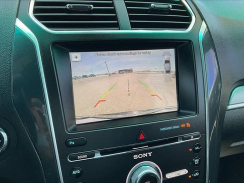 Used 2017 Ford Explorer Sport image 26