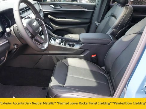 New 2026 Jeep Grand Cherokee L Limited AWD/4WD image 5