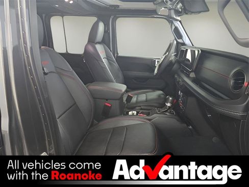 Used 2024 Jeep Gladiator Rubicon image 18