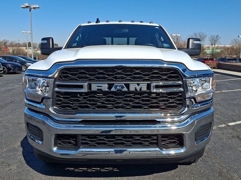 Used 2024 RAM 2500 Tradesman w/ Chrome Appearance Group image 2