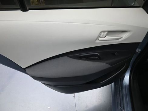 Used 2023 Toyota Corolla LE w/ Carpet Mat Package (TMS) image 27