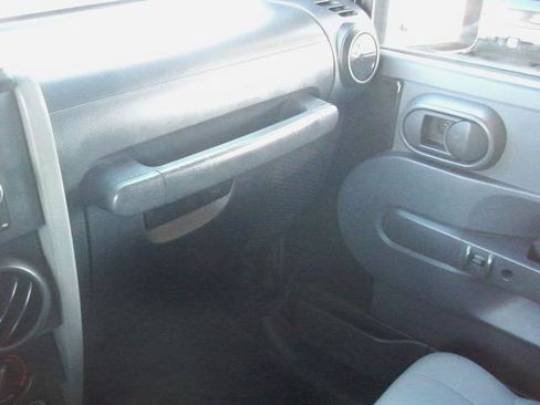 Used 2010 Jeep Wrangler Sport image 11