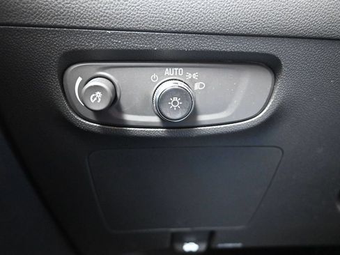 Used 2025 Buick Encore GX Preferred AWD/4WD image 20