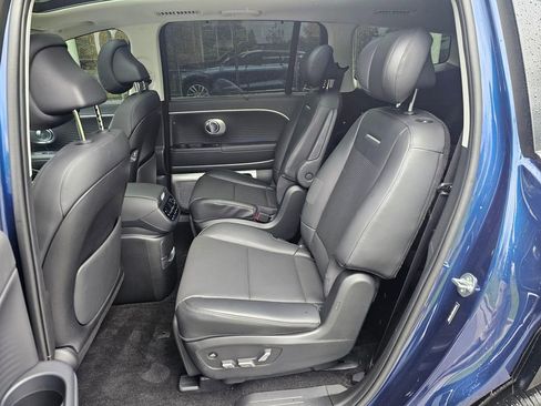 Used 2026 Hyundai Ioniq 9 Limited AWD/4WD image 17