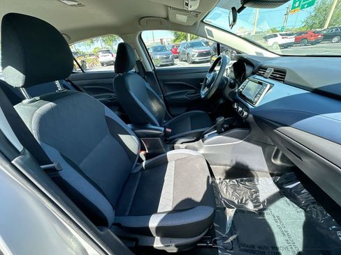 Used 2025 Nissan Versa SV FWD image 25