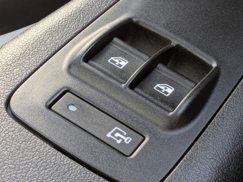 Used 2023 RAM ProMaster 2500 image 25