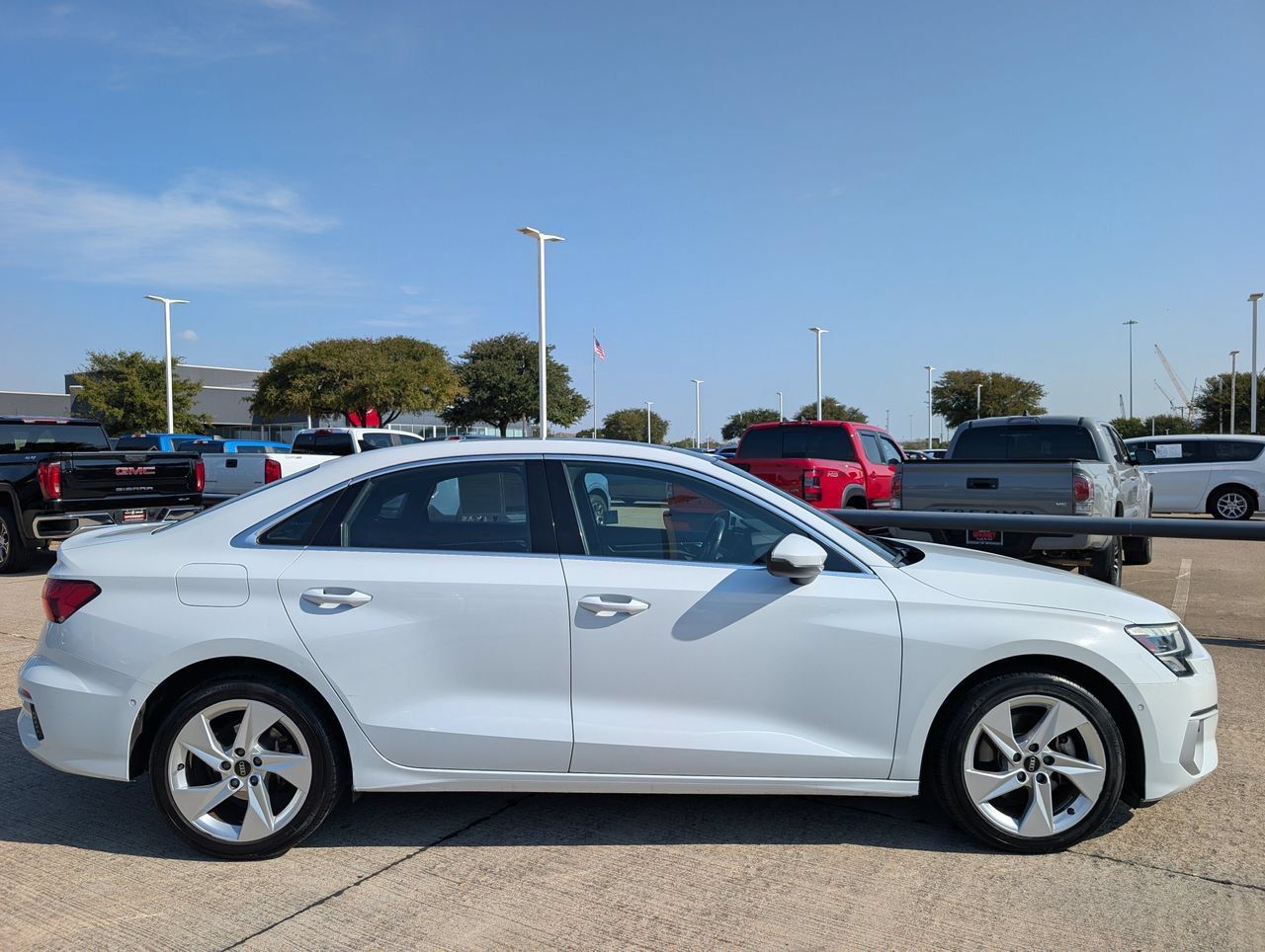 Used 2024 Audi A3 2.0T Premium FWD image 3
